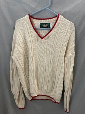 Dunbrooke Distinctive Images Vintage White V-Neck Sweater XL
